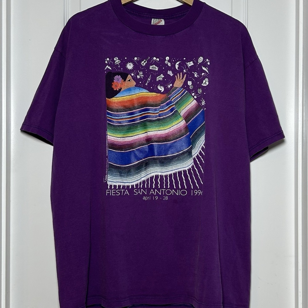 Jerzees Vintage 1996 Made in USA Purple Fiesta San Antonio Graphic Print T-Shirt
